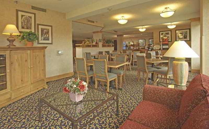 Spark By Hilton Colorado Springs I 25 Central Nhà hàng bức ảnh